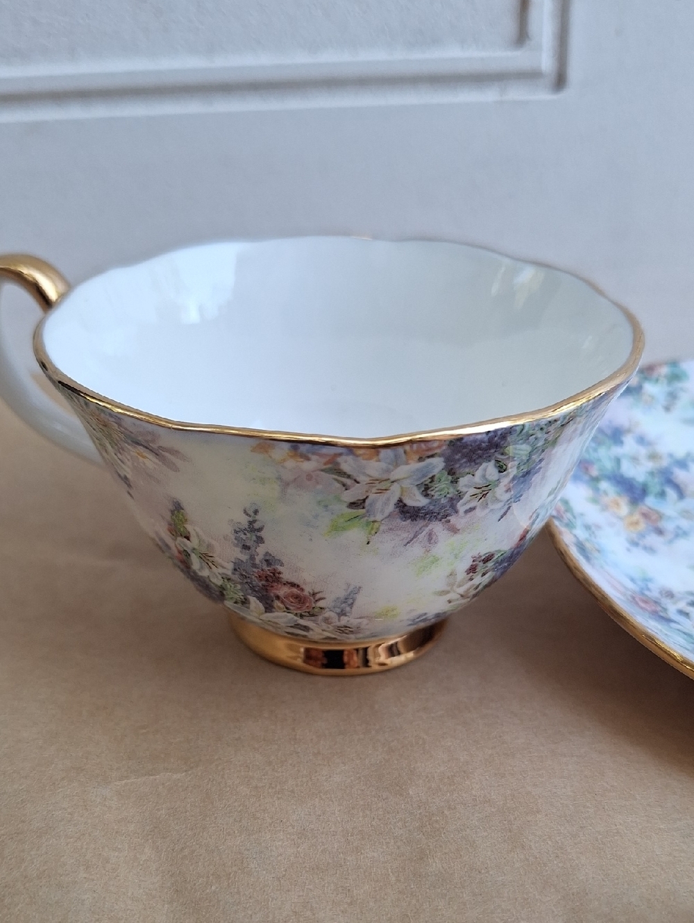 Vintage Bradford Editions teacup and saucer & Spoon"Glorious Chintz" - Picture 5 of 8